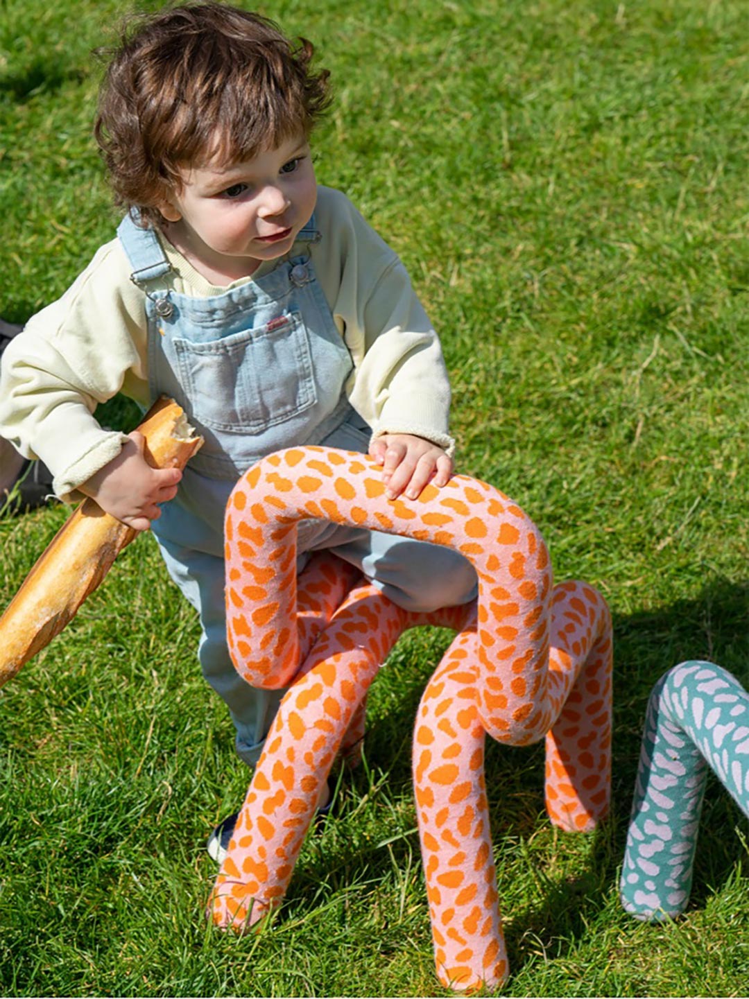 Mini Bold Chair Koi - Big-Game / Moustache
