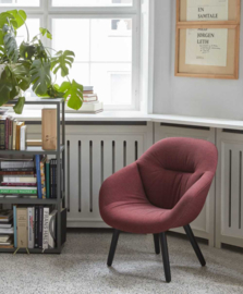 AAL 82 SOFT ronde houten poten, gestoffeerd - HAY