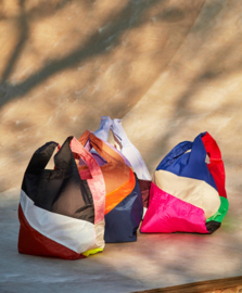 Six Colour Bag  M #6 Susan Bijl en Bertjan Pot - HAY