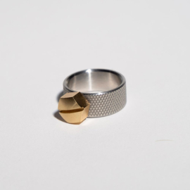 Knop #2: Hexagon - Small Factory Ring