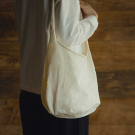 FUTO sling bag / draagtas 37 cm - KINTO