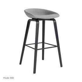 AAS 33 barkruk / keukenkruk, houten onderstel, gestoffeerd - HAY