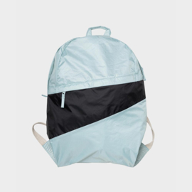 The New Foldable Backpack L 'Surf Spray & Black' - Susan Bijl UNTITLED