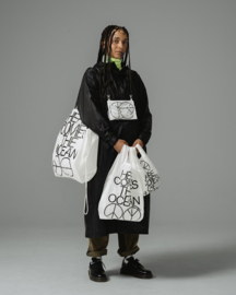 The New Raincoat large 'Ocean White' - Susan Bijl x Experimental Jetset