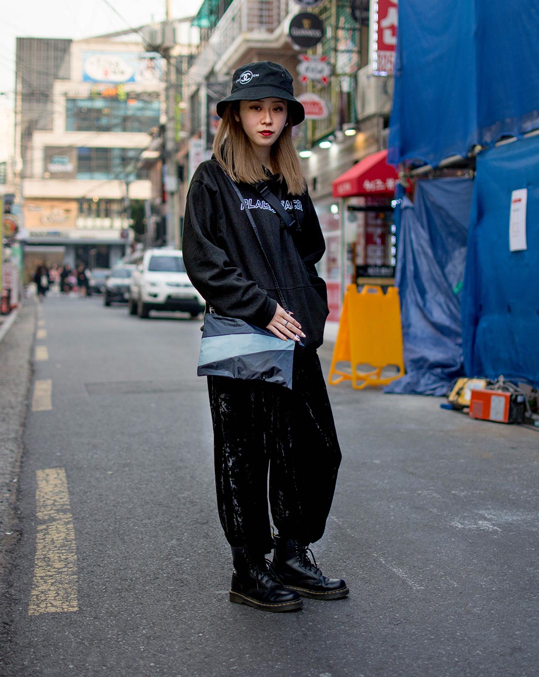 The New Pouch L 'black & grey' - Susan Bijl FOREVER!