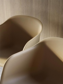 Fiber Kuipstoel, houten onderstel, ongestoffeerd - Muuto