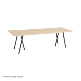 Tafel 250 x 92,5 cm 'Loop Stand' - HAY