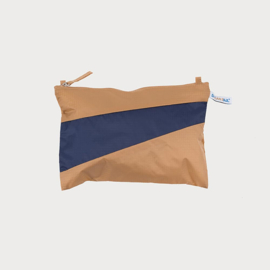 The New Pouch M 'camel & navy' - Susan Bijl