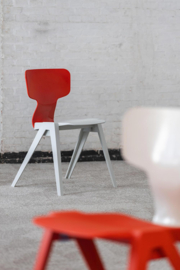 REX stoel zonder armleuningen - Ineke Hans / Circuform