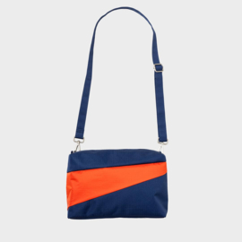 The New Bum Bag M 'Navy & Red Alert' Handtas / Heuptas - Susan Bijl AMPLIFY