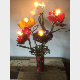 Lamp van Meccano 'Flowers' - Oom Jan