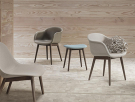 Fiber Kuipstoel, houten onderstel, ongestoffeerd - Muuto