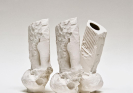 Gebroken Vaas I uit serie Artifacts - White Dirt / Valerie Objects