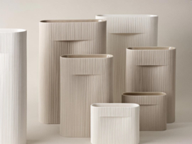 Ridge Vase Medium, H35 cm - Muuto