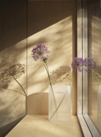 Ridge Vase Medium, H35 cm - Muuto