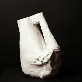 Gebroken Kan II uit serie Artifacts - White Dirt / Valerie Objects