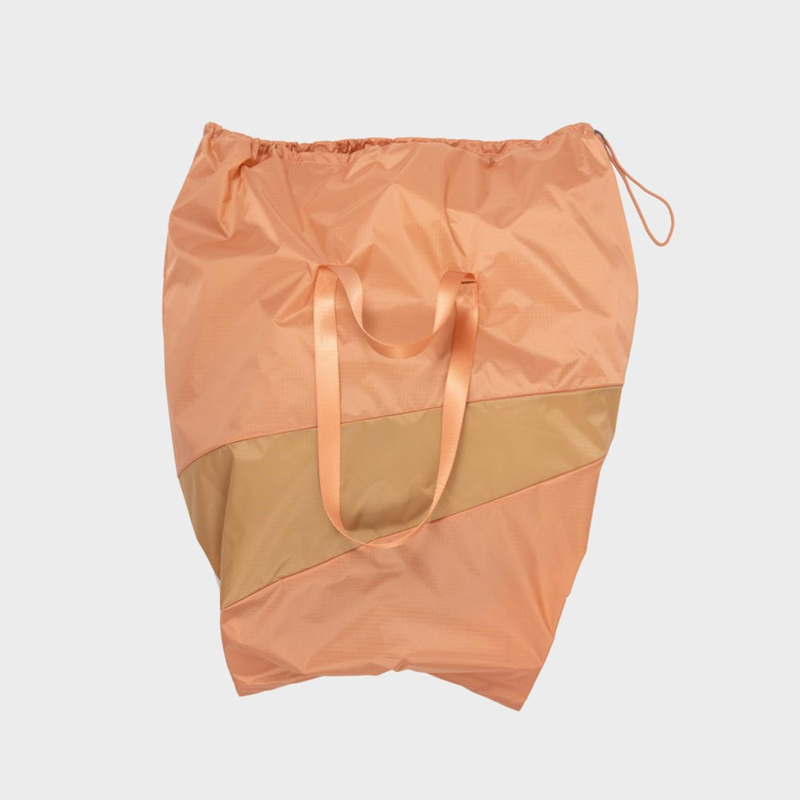 The New Trash Bag 'fun & camel' - Susan Bijl