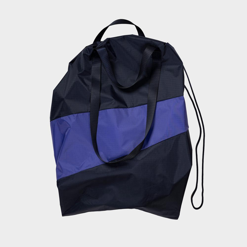 The New Trash Bag 'Water & Drift' - Susan Bijl