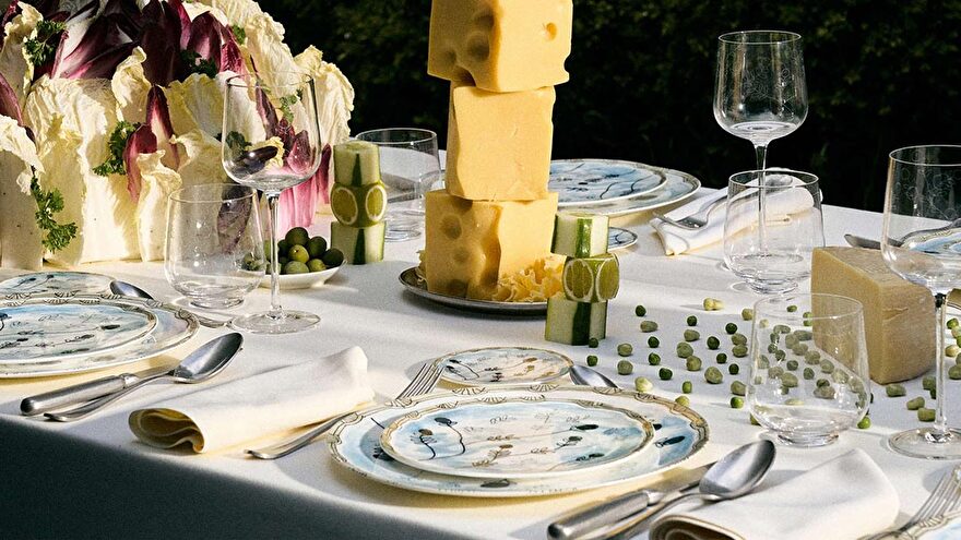 midnight flowers sfeerbeeld servies Marni serax servies tafel