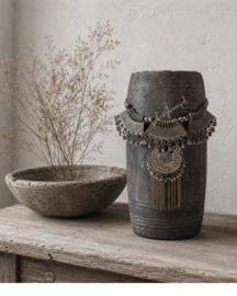 NEPALESE VAAS met woonketting