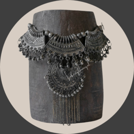 NEPALESE VAAS met woonketting
