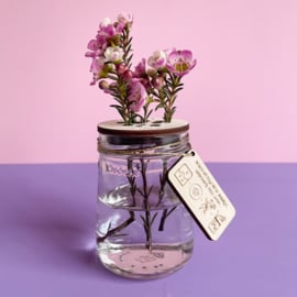 Bloemenhouder met tekst