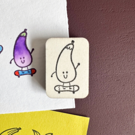 Stempel – aubergine op skateboard