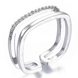 R011 - Ring in gift-box, platinum plated, neutral cz, size adjustable