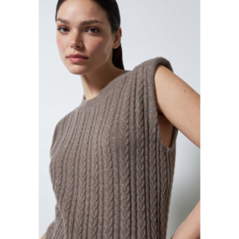 NOT SHY CASHMERE | Sleeveless Cable Knit