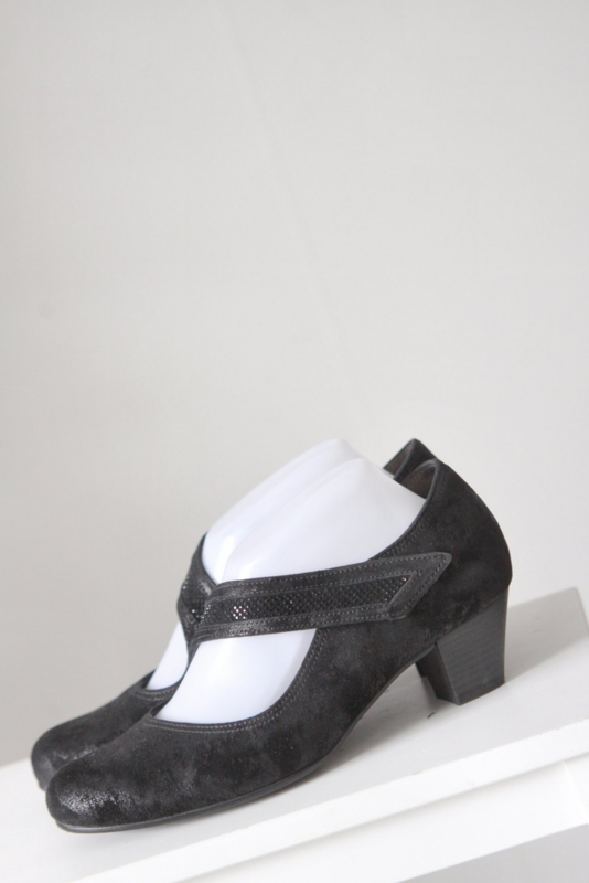 gabor metallic pumps