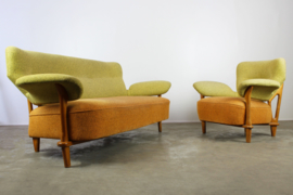 Zeldzame Artifort Set: F109 gentleman chair & bank Designed By: Theo Ruth