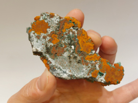 Aurichalciet met calciet cluster
