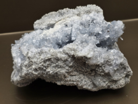 Celestiet cluster groot