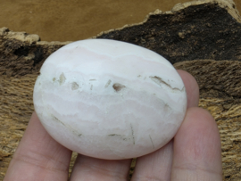 Mangano calciet handsteen