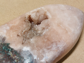 Roze amethist sculptuur