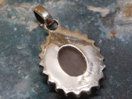 Rozenkwarts hanger in zilver