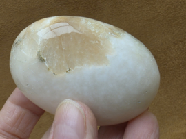 Scolesiet met stilbiet handsteen