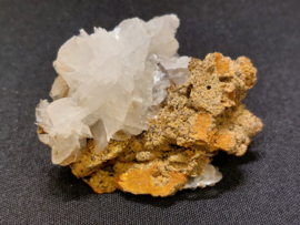 Mapimi of mouse ear calciet cluster, Mexico