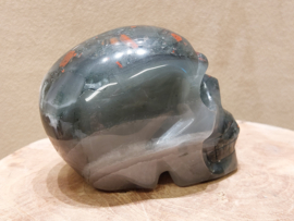 Heliotroop human skull