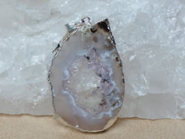 Agaat geode hanger in kneedbaar zilver