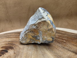 Maligano jaspis sculptuur half gepolijst