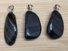 Valkenoog hanger met zilveren oogje