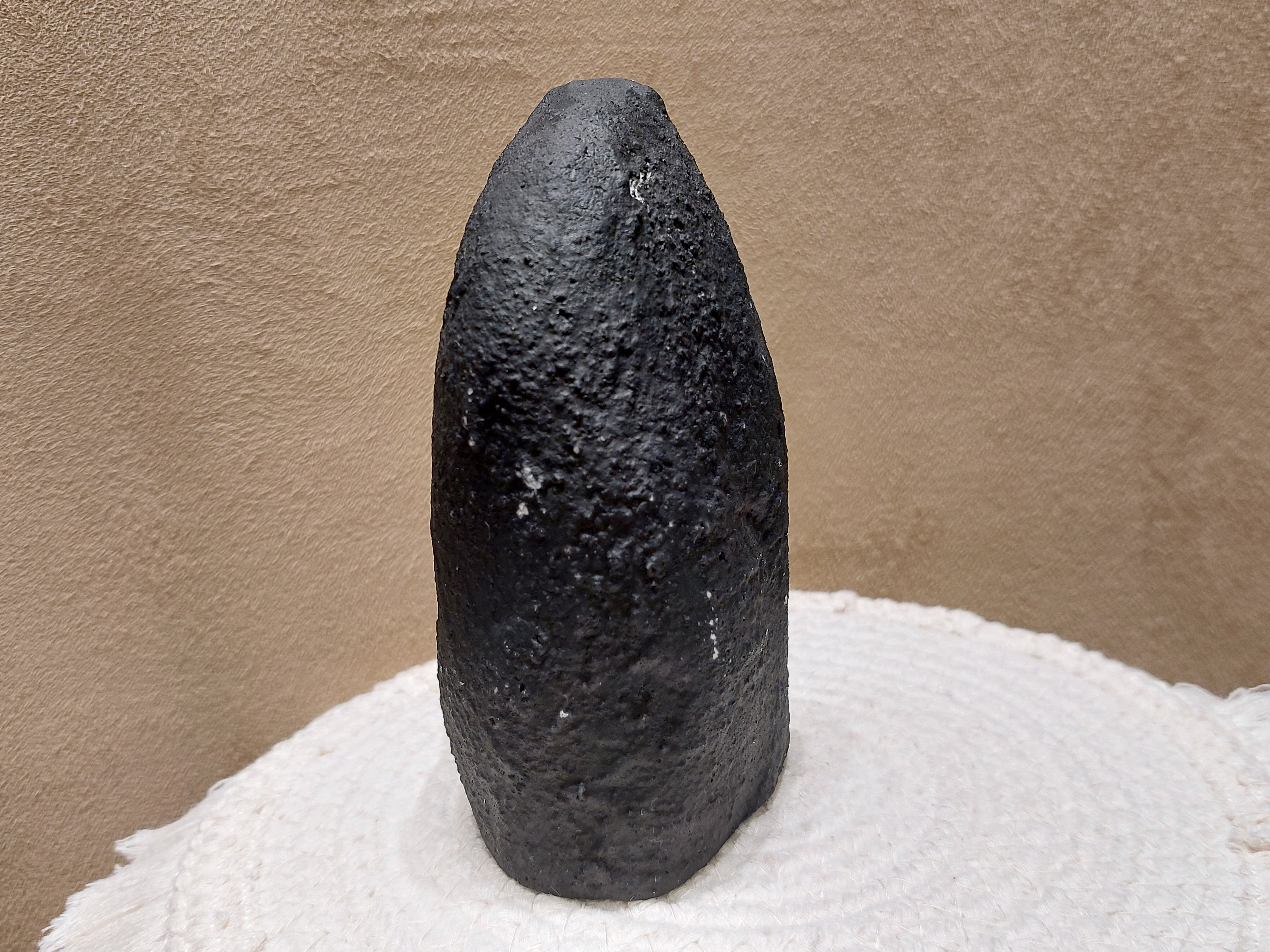 Amethist geode met chlorietinsluitingen