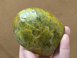 Groene opaal sculptuur