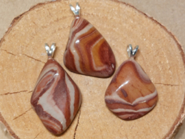 Dr Liesegang steen of wonderstone hanger met zilveren oogje