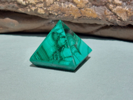 Malachiet piramide