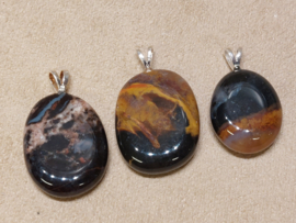 Sardonyx hanger met zilveren oogje