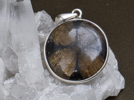 Chiastoliet hanger in zilver