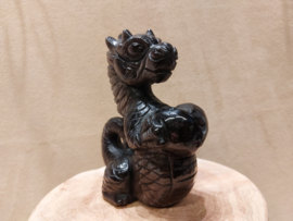 Zilver obsidiaan draak full body met hart