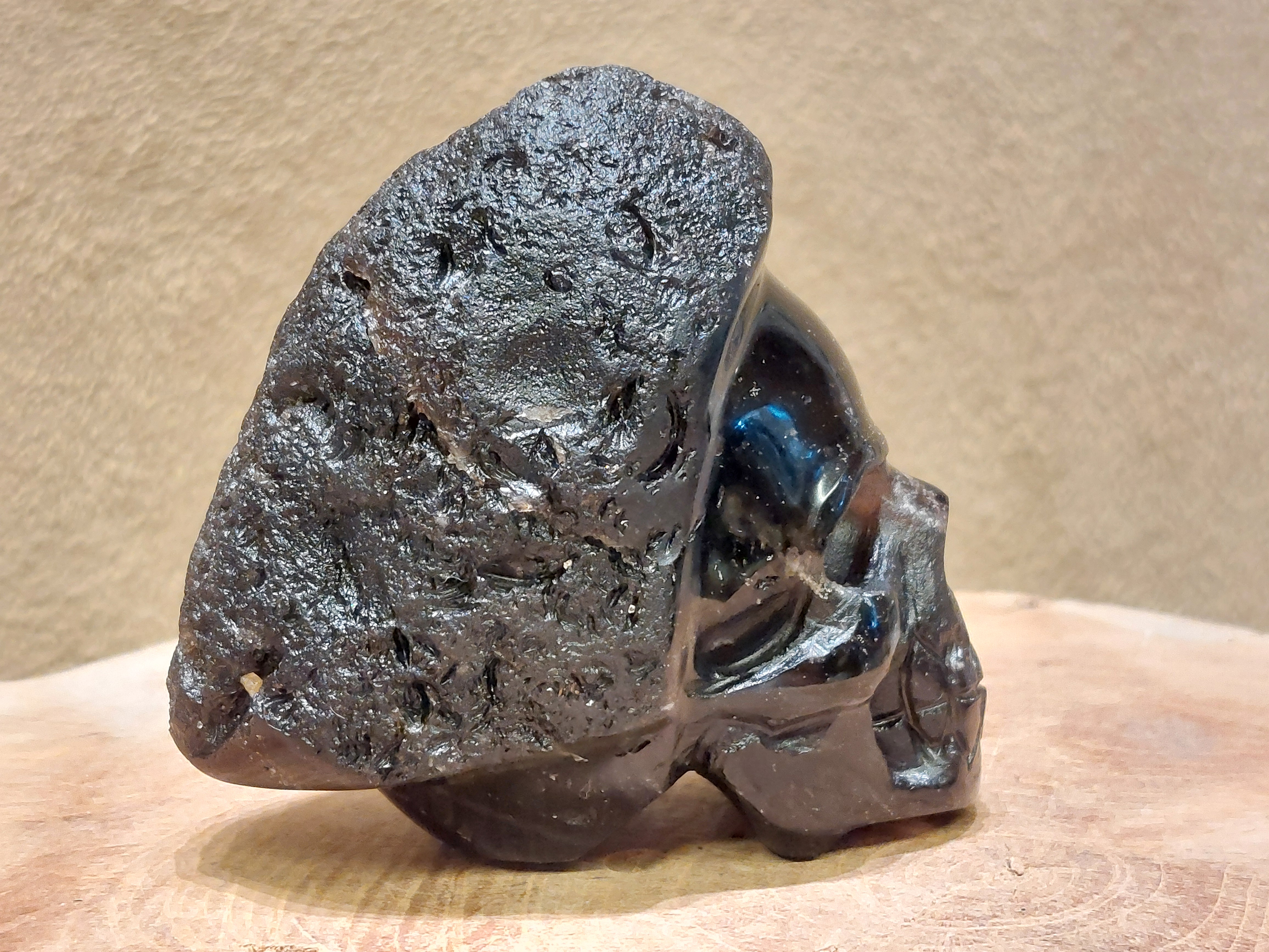 Cintamani human skull